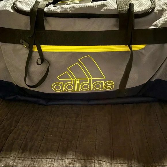 Adidas Defender Duffle NWT - Picture 2 of 8